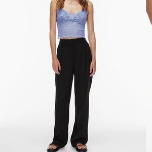 Aritzia Effortless Pant in black. Size 2